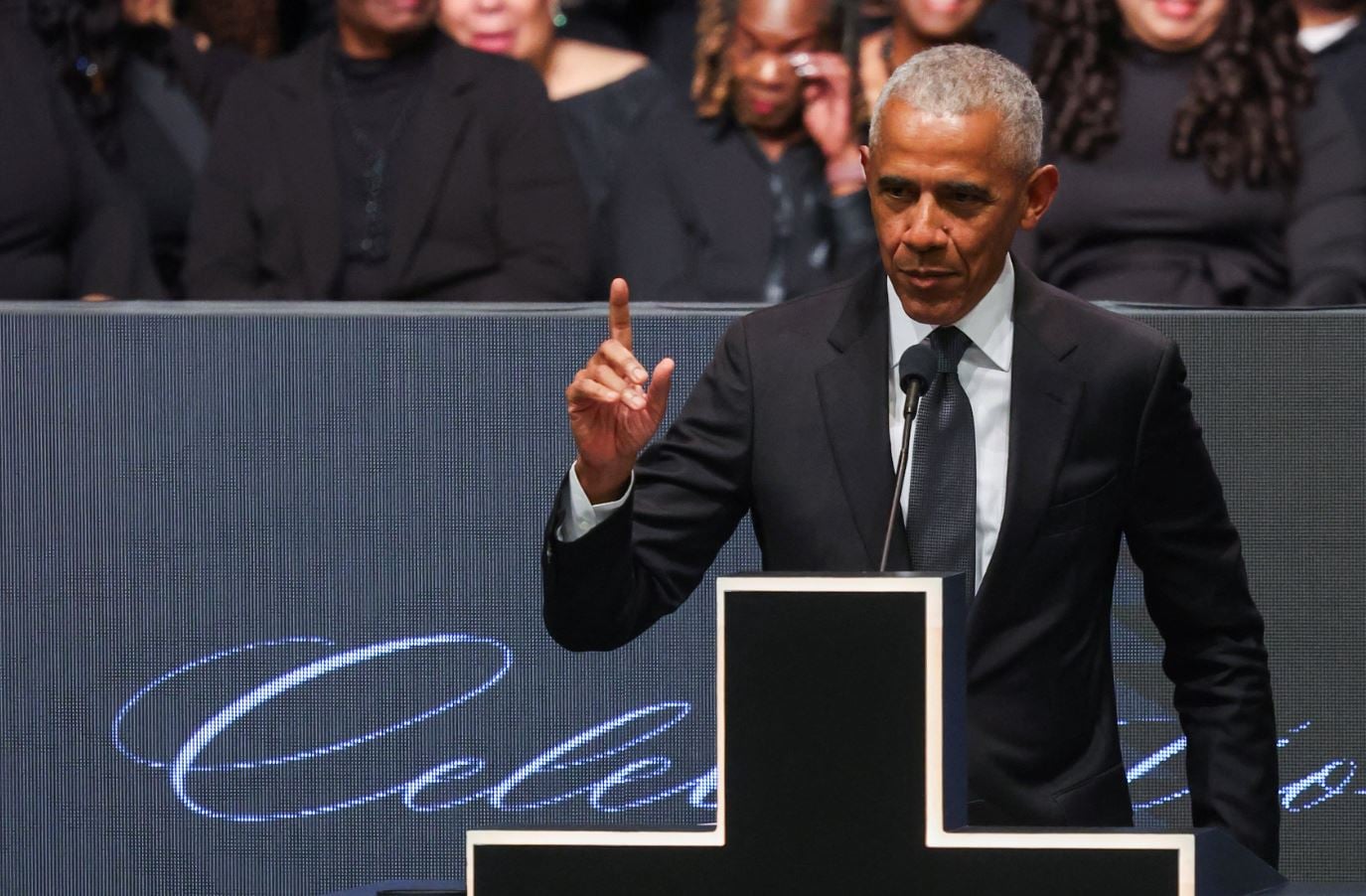 Μπαράκ Ομπάμα: Δριμεία κριτική στον Τραμπ – «Βιώνουμε μια εποχή που η ελπίδα είναι δύσκολη»