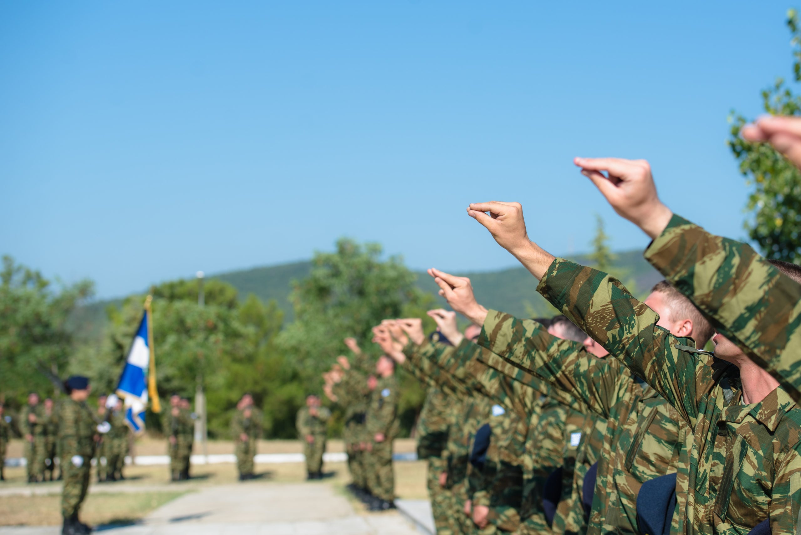 Home 64 Στρατιωτικές Πηγές: Εντελώς ανυπόστατα τα ψευδή SMS για «χορήγηση φύλλων πορείας»