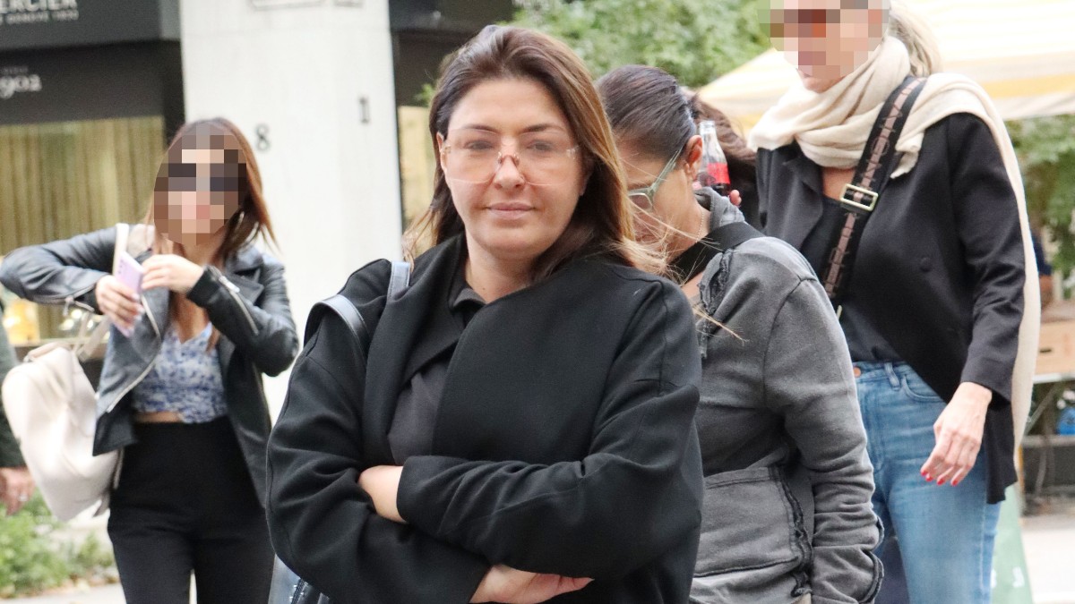 Έλενα Παπαρίζου: Μεταφέρθηκε διακριτικά σε ιδιωτική κλινική – Ποια η υγεία της