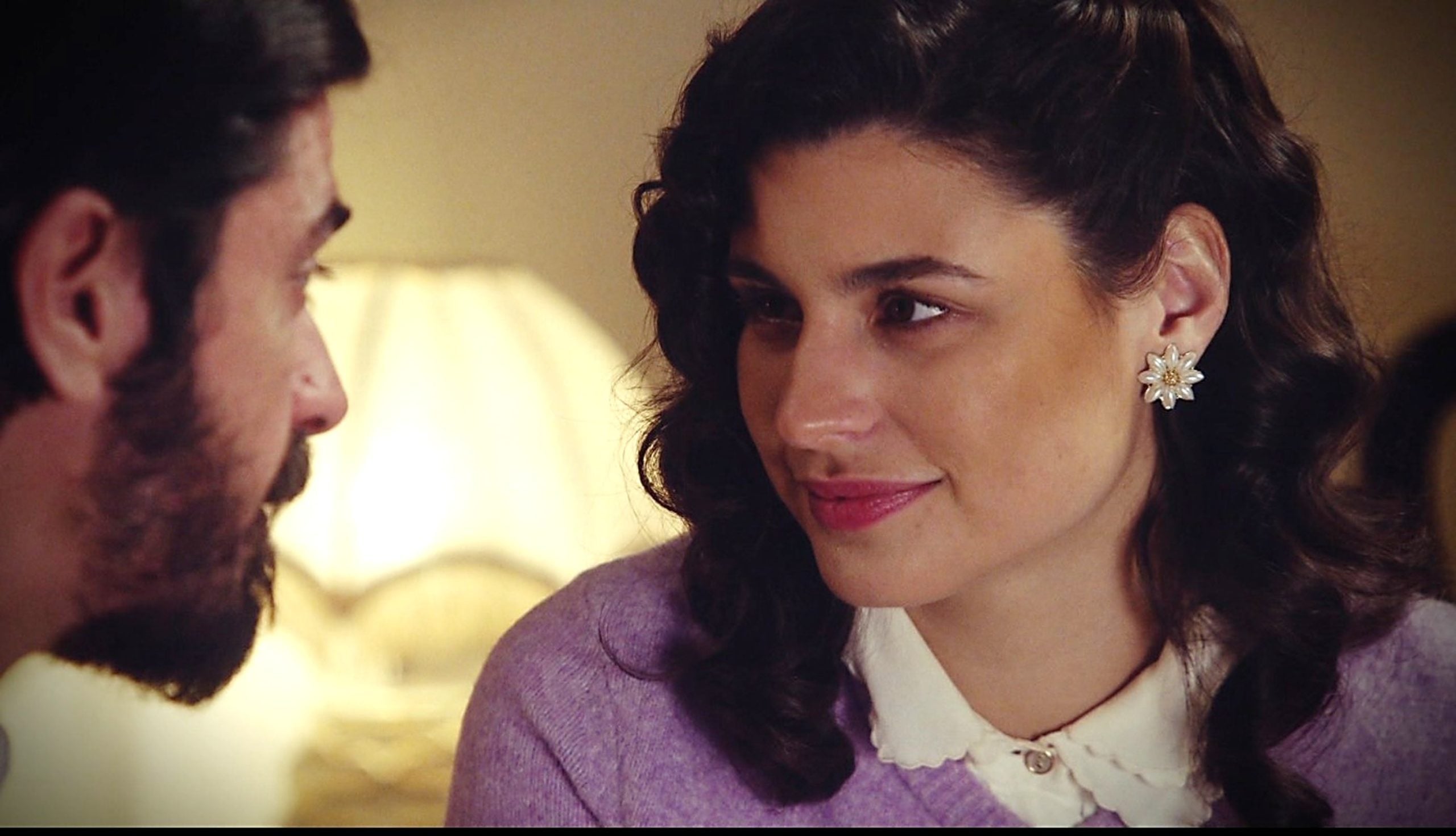 Άγιος έρωτας: Χλόη και Νικόλαος ερωτευμένοι στην Αθήνα 4 Άγιος έρωτας: Χλόη και Νικόλαος ερωτευμένοι στην Αθήνα