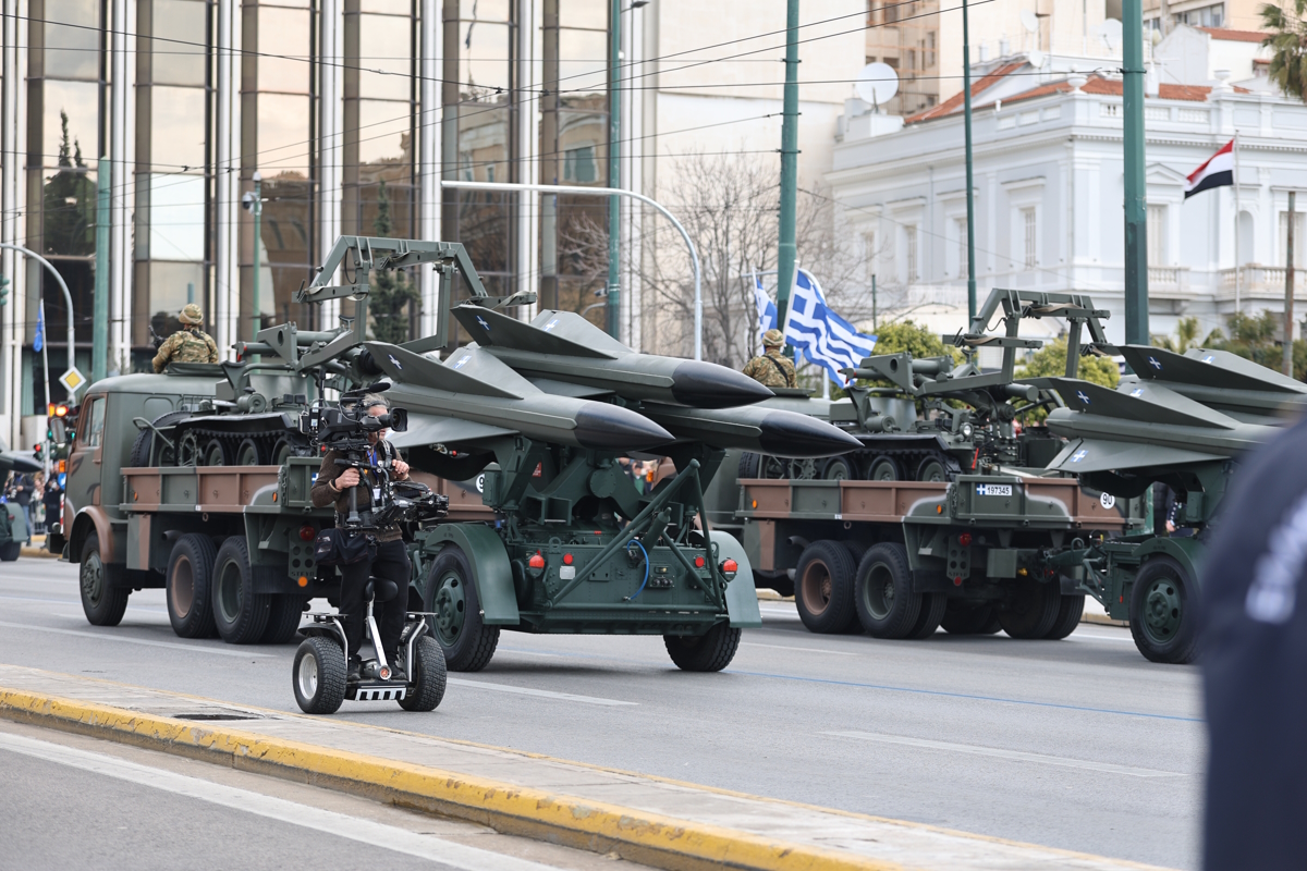 Παρέλαση 25ης Μαρτίου: Τα καινοτόμα οπλικά συστήματα της χώρας που κάνουν «ντεμπούτο» στη στρατιωτική εκδήλωση