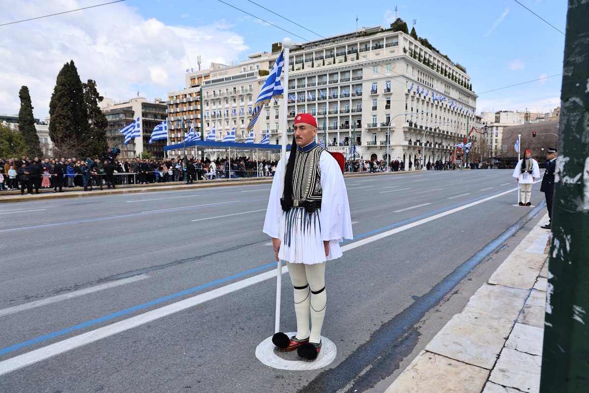 25η Μαρτίου: Συναρπαστικές στιγμές από τις παρελάσεις σε όλη την Ελλάδα για την επέτειο 16 Παρέλαση