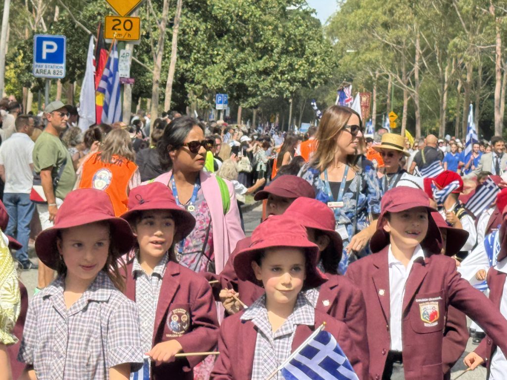 Αυστραλία: Εντυπωσιακή παρέλαση με υπερηφάνεια στη Μελβούρνη – Γιορτές σε όλες τις πόλεις για την 25η Μαρτίου 4 Αυστραλία: Εντυπωσιακή παρέλαση με υπερηφάνεια στη Μελβούρνη – Γιορτές σε όλες τις πόλεις για την 25η Μαρτίου