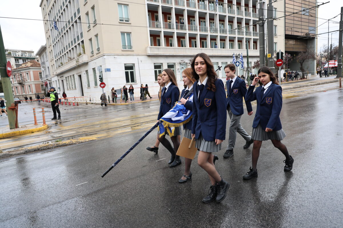 25η Μαρτίου: Μαθητική παρέλαση στο Σύνταγμα – Αναλυτικές κυκλοφοριακές αλλαγές