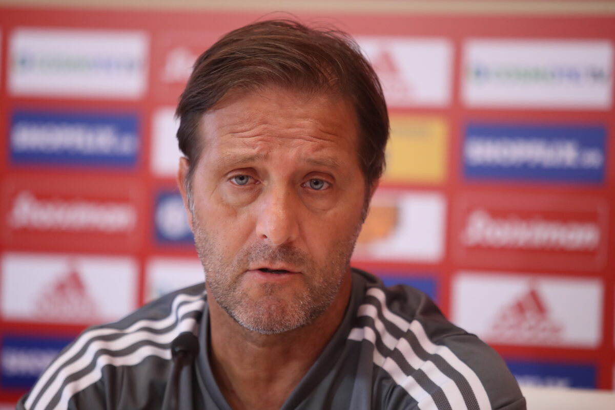 Πέδρο Μάρτινς για την κρίση στο Κατάρ: «Νιώθω ασφαλής, δεν σκοπεύω να αποχωρήσω»