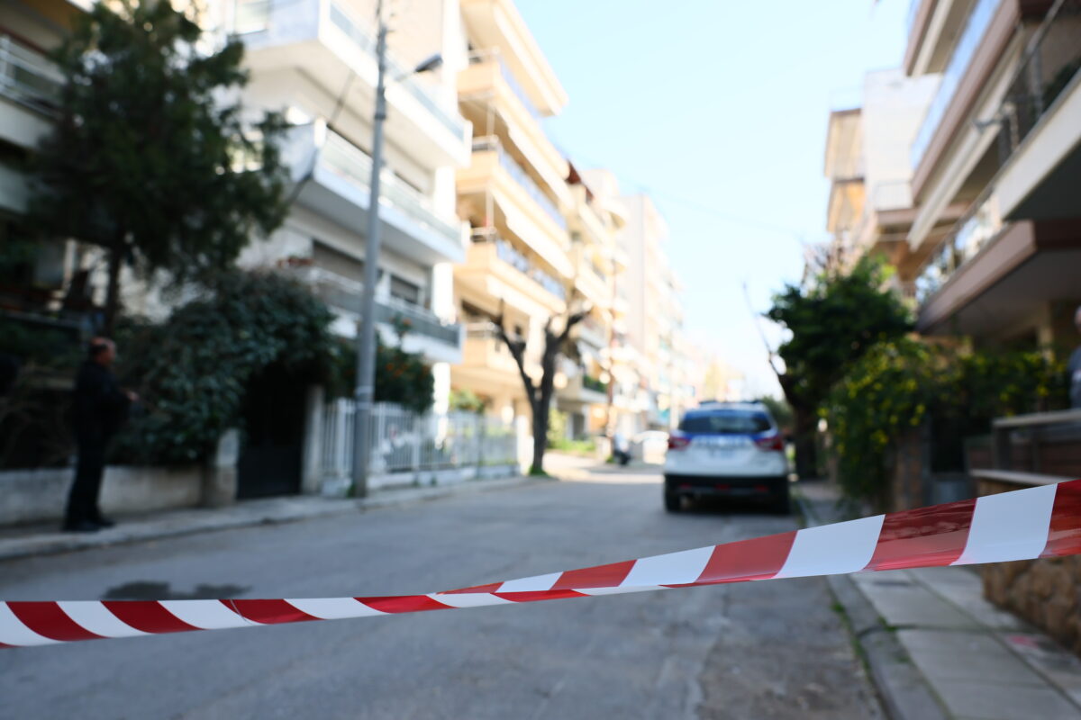 Διπλή τραγωδία στου Ζωγράφου: Μητέρα και κόρη εντοπίστηκαν νεκρές σε διαμέρισμα – Η είσοδος ήταν κλεισμένη με τσιμέντο