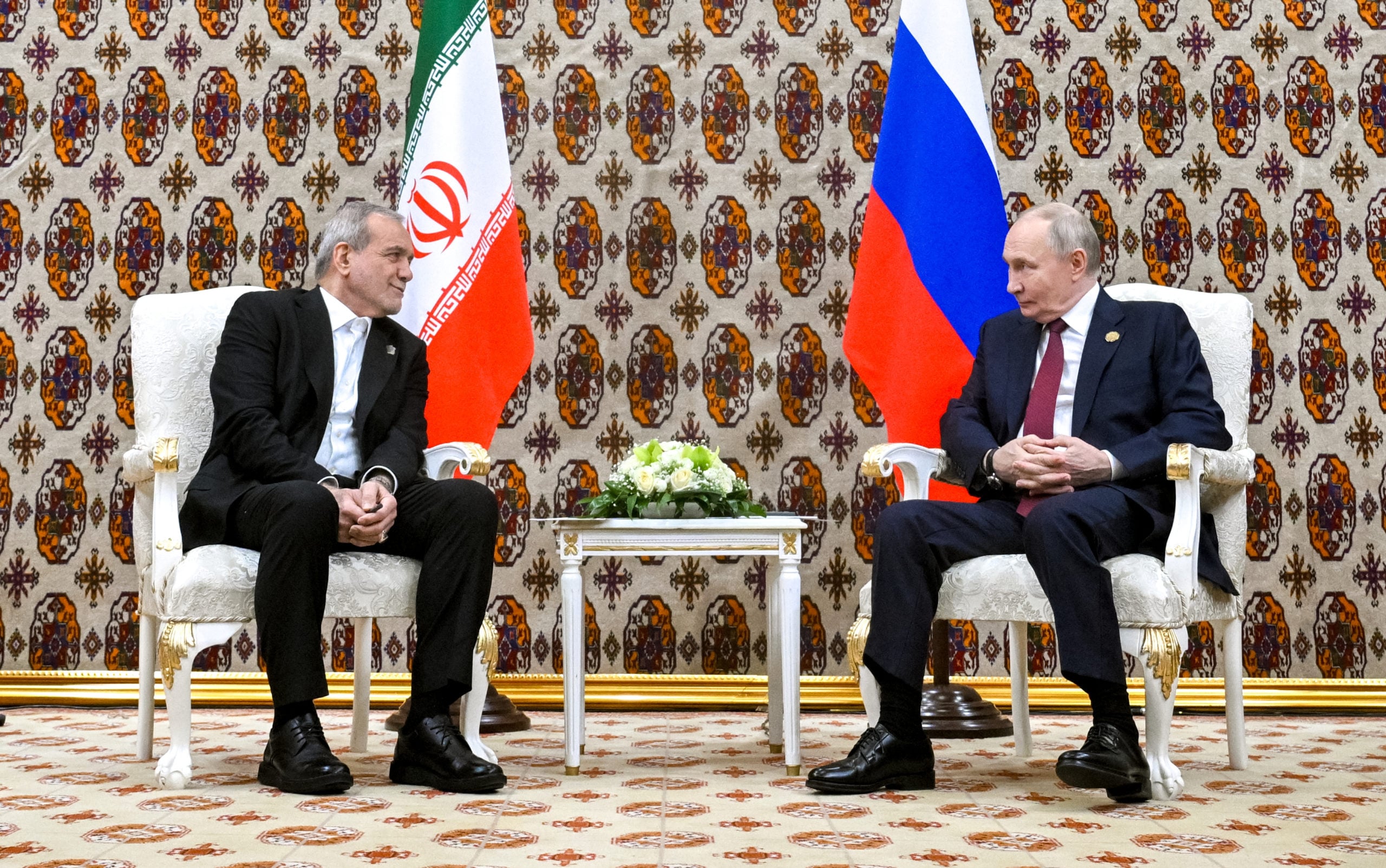 Ρωσία: Τηλεφωνική συνομιλία Πούτιν με τον Ιρανό πρόεδρο