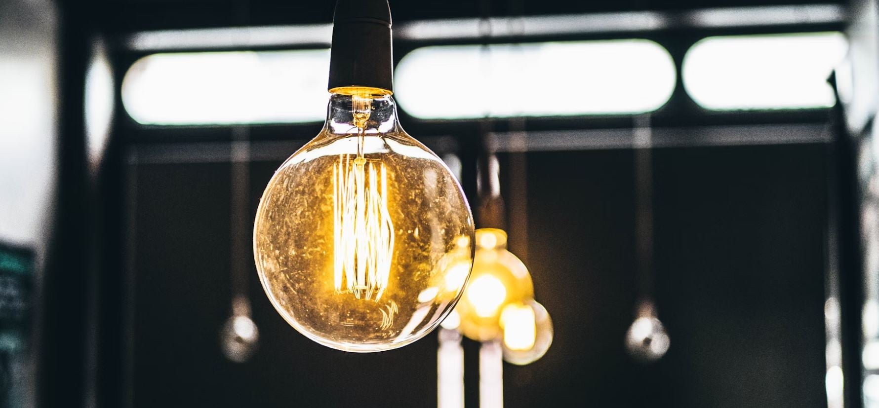 Ηλεκτρικό ρεύμα: Καταφθάνουν τα καινοτόμα πορτοκαλί τιμολόγια – Ποιοι ωφελούνται, τι πρέπει να ξέρετε