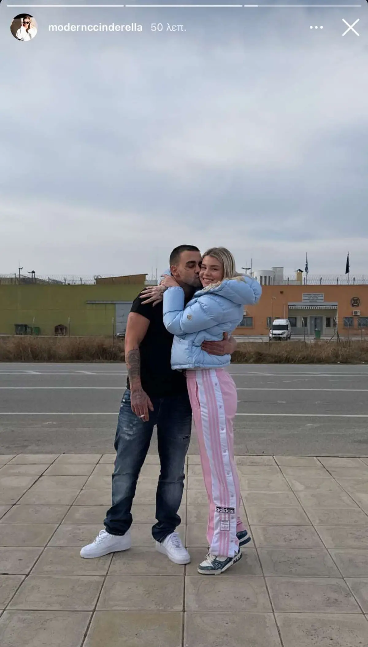 Ο Ricta και η Modern Cinderella έξω από τη φυλακή