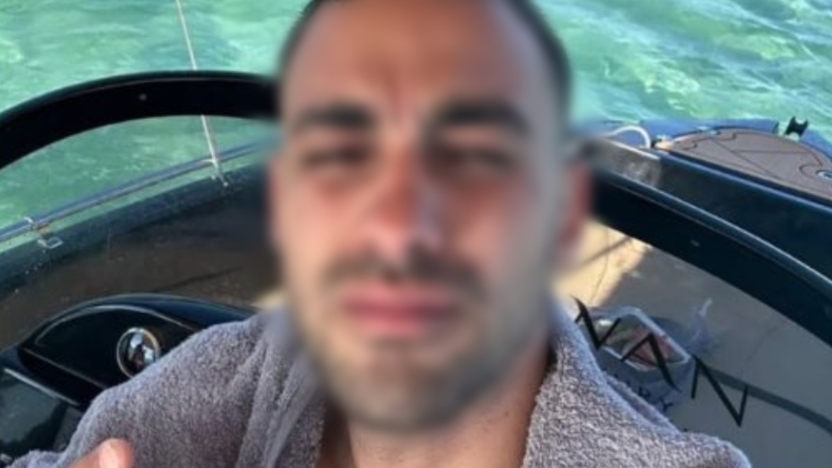 Ο γνωστός τράπερ αποκαλύπτει για πρώτη φορά τη σύλληψή του στα Πατήσια μετά από καταδίωξη