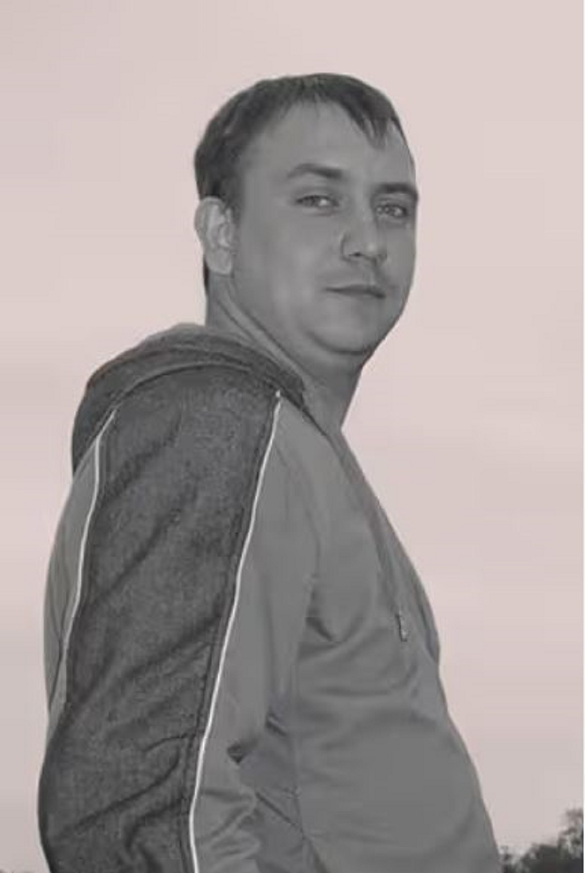 Ο Alexei Nakvakin σκότωσε μια γυναίκα με καλάσνικοφ έπειτα από καβγά(Φωτογραφία: Social media / East2west News)