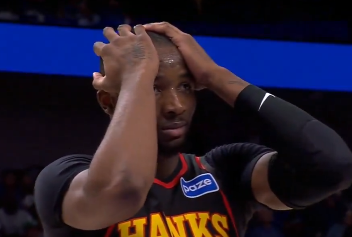 Απίστευτη στιγμή στο NBA: Ο Κουμίνγκα πέτυχε τρίποντο από το καλάθι της ομάδας του και έμεινε έκπληκτος