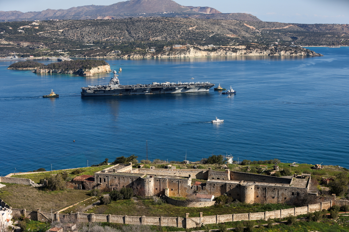 Νέα σύλληψη για κατασκοπεία στη Σούδα – Πολωνός φωτογράφιζε τη στρατιωτική βάση και έστελνε τα δεδομένα στο εξωτερικό