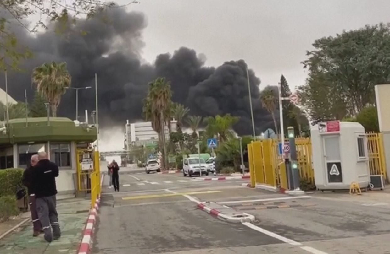 Ιράν: Επίθεση σε χημικό εργοστάσιο στο νότιο Ισραήλ – Ανησυχία για διαρροή – ΒΙΝΤΕΟ