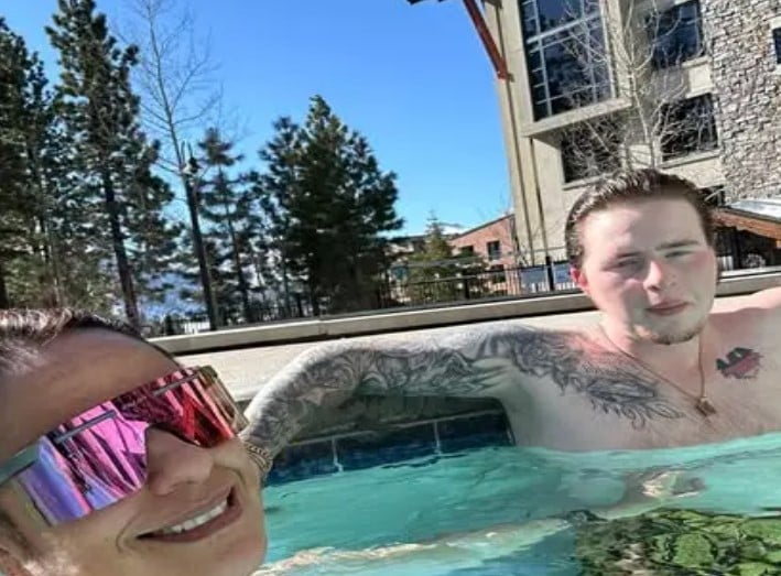 Φρικτό έγκλημα σε βίλα στις ΗΠΑ: Κληρονόμος εκατομμυρίων πυροβόλησε και δολοφόνησε την 48χρονη σύντροφό του 6 ΔΟΛΟΦΟΝΙΑ ΗΠΑ