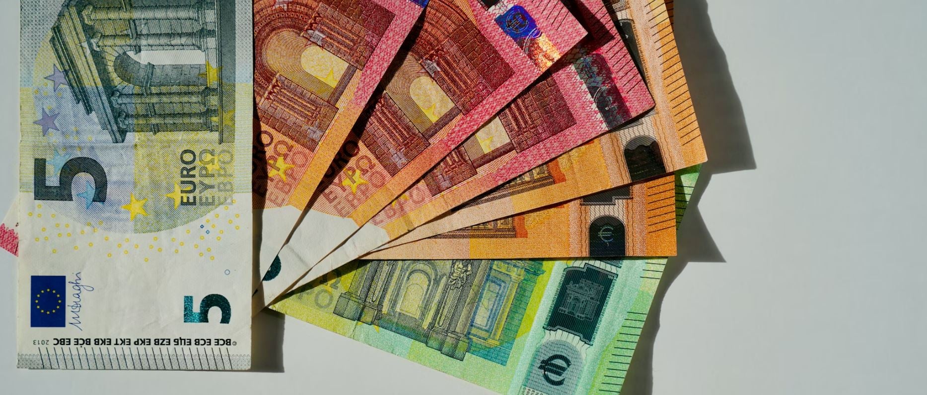 Συντάξεις Απριλίου 2026: Ποια ταμεία θα καταβάλουν πληρωμές πριν τις 25 Μαρτίου