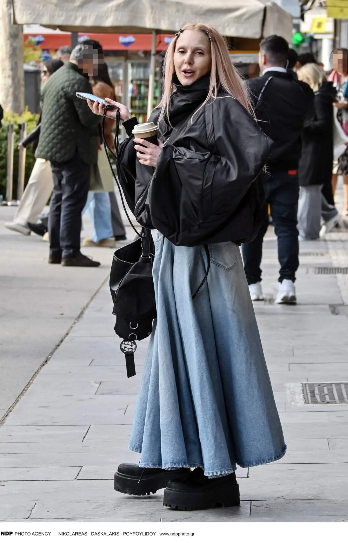 Τάμτα - Πάρις Κασιδόκωστας: Σπάνια εμφάνιση στο κέντρο της Αθηνάς (Φωτογραφίες)