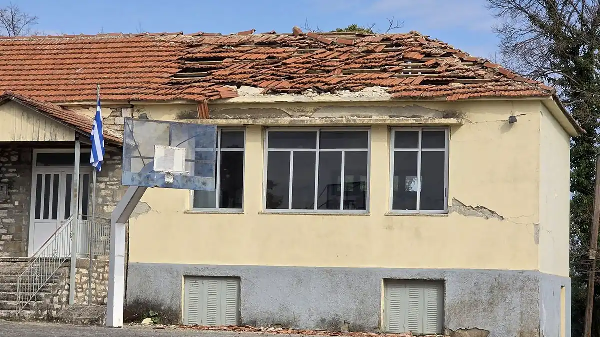 Θεσπρωτία: Μικρές ζημιές και πτώσεις βράχων στην Εγνατία Οδό και σε παλιά σπίτια – Συνεχίζεται η μετασεισμική δραστηριότητα