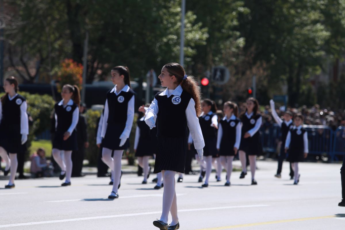 Μαθητική παρέλαση στη Θεσσαλονίκη για την 25η Μαρτίου