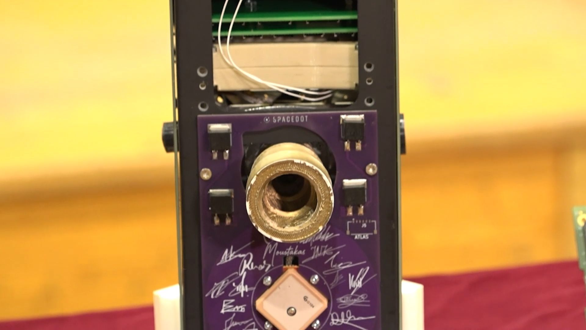 Home 82 Θεσσαλονίκη: Το ΑΠΘ ετοιμάζεται να «πάει Διάστημα» με τον νανοδορυφόρο PeakSat