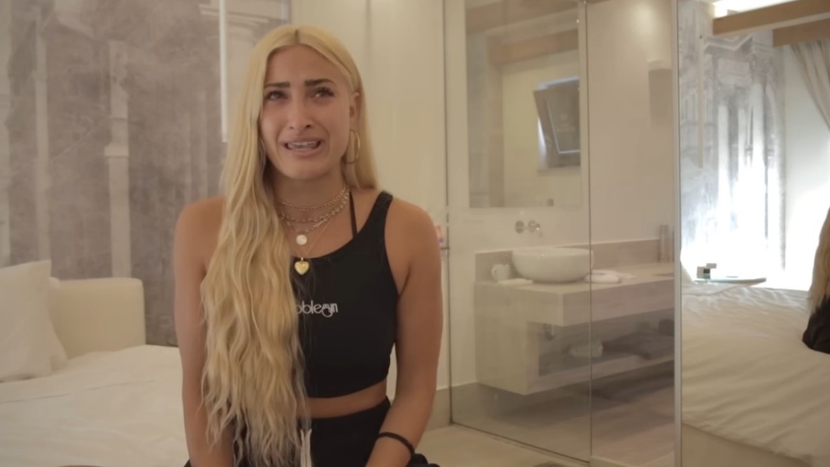 Ιωάννα Τούνη: Ποιοι είναι οι δύο άνδρες που βιντεοσκόπησαν το αμφιλεγόμενο βίντεο των 35 δευτερολέπτων στο αυτοκίνητο;