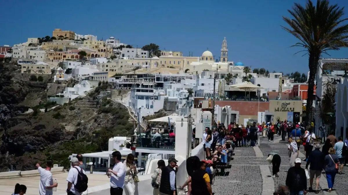 Η Πρώτη Συλλογική Σύμβαση σε τουρισμό και εστίαση μετά την Εθνική Κοινωνική Συμφωνία κυβέρνησης και φορέων