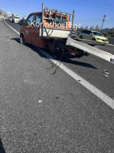 Home 100 Δύο τραυματίες σε σύγκρουση τριών οχημάτων στην Αθηνών – Κορίνθου