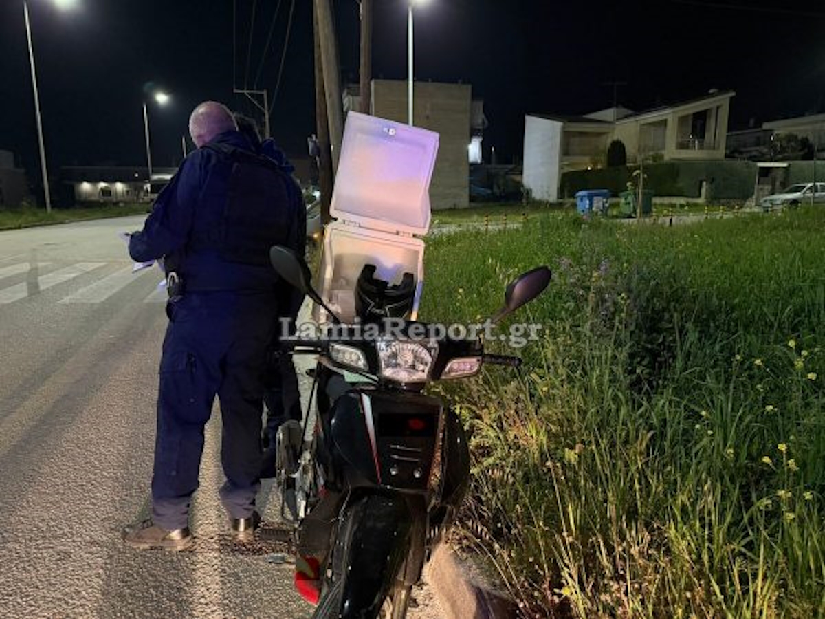 Λαμία: Τροχαίο ατύχημα σε διασταύρωση - Στο νοσοκομείο με τραύματα ο οδηγός μηχανής 5 Λαμία