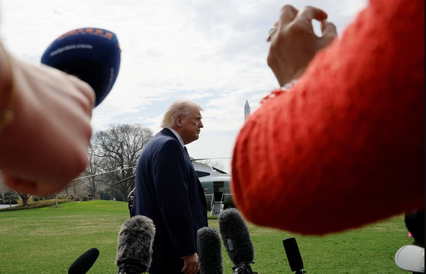 Τραμπ: «Εξαλείφουμε πλήρως το τρομοκρατικό καθεστώς του Ιράν»