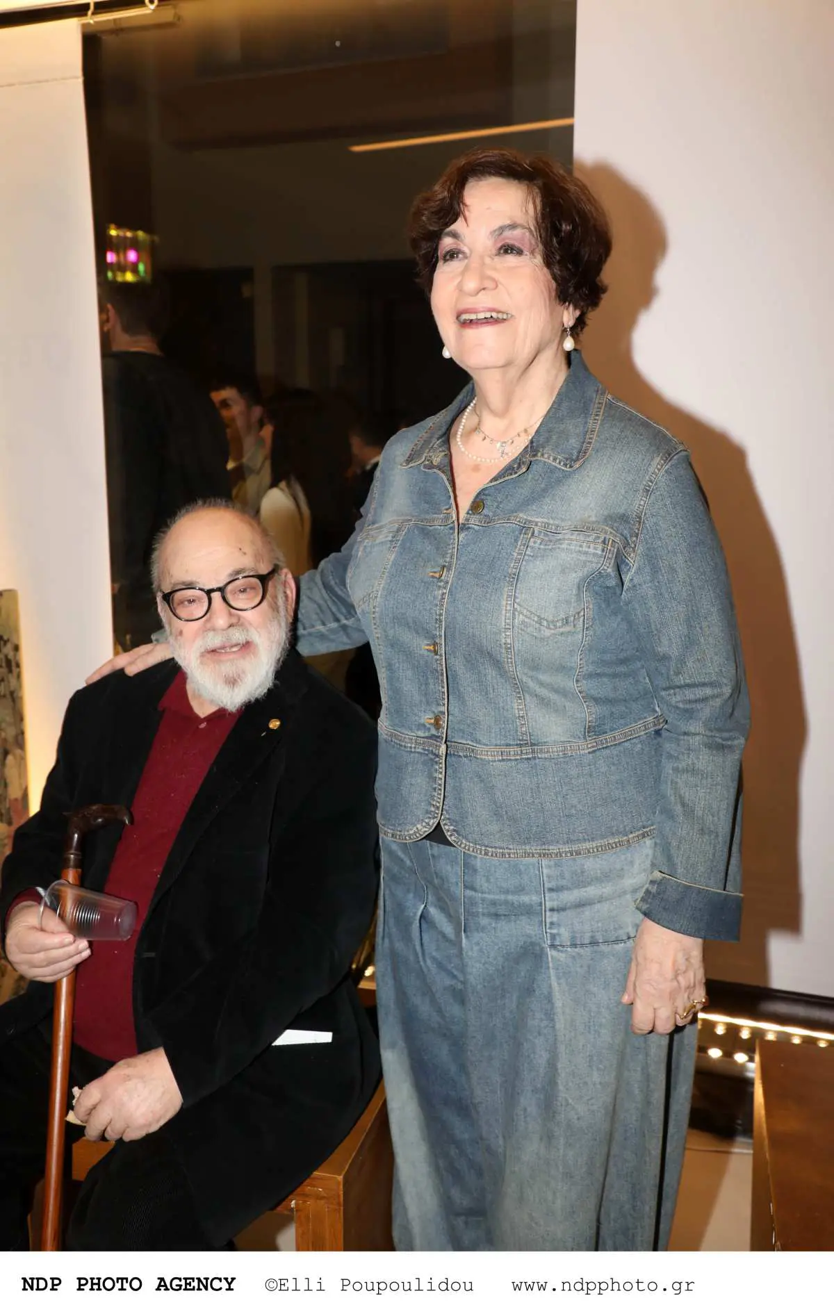 Βαλαβανίδης: Συγκινεί η σύζυγός του – «Ονειρευόταν να κάθεται σε μια καρέκλα δίπλα στη θάλασσα και να μας παρακολουθεί να κολυμπάμε» 2 Ο Βαλαβανίδης με την σύζυγό του