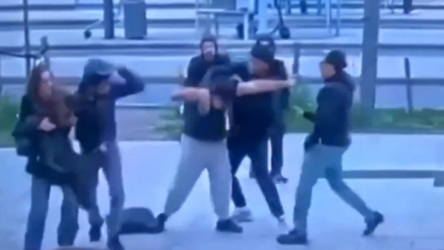 Βέλγιο: Βίαιος ξυλοδαρμός κοντά σε σταθμό τρένου – Επιχείρησε να προστατεύσει κοπέλα – Δείτε βίντεο