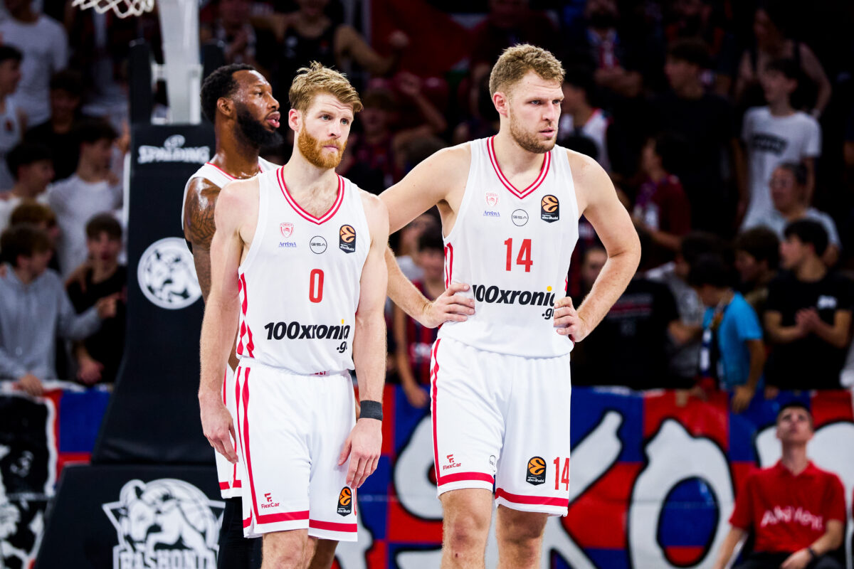 Ολυμπιακός – Παναθηναϊκός: Χωρίς Βεζένκοφ και Γουόκαπ οι Πειραιώτες στο κλασικό ντέρμπι των «αιωνίων»