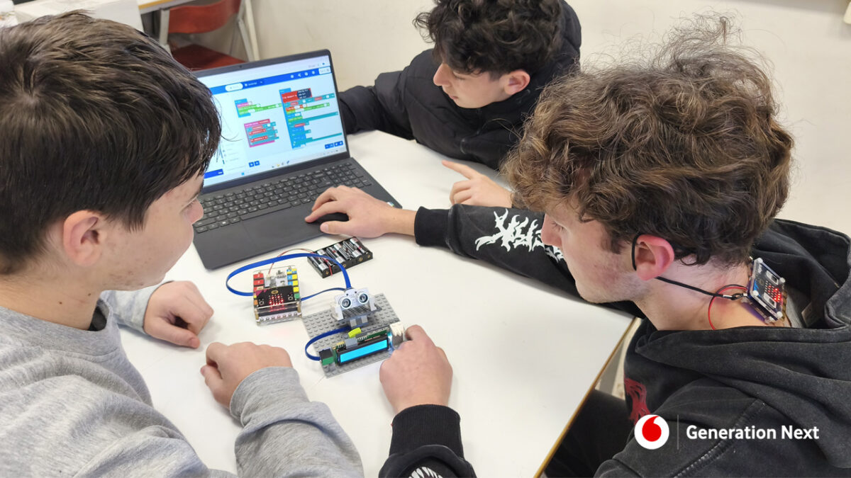 Πρωτοποριακές λύσεις για την ψηφιακή ευημερία: Μαθητές και μαθήτριες που χρησιμοποιούν την τεχνολογία ως εργαλείο φροντίδας 5 Πρωτοποριακές λύσεις για την ψηφιακή ευημερία: Μαθητές και μαθήτριες που χρησιμοποιούν την τεχνολογία ως εργαλείο φροντίδας