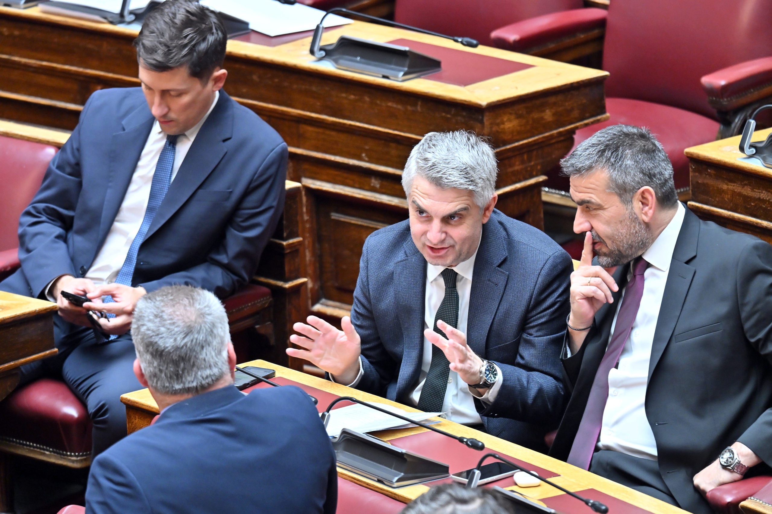 ΠΑΣΟΚ: Ευαίσθητες ισορροπίες λίγες μέρες πριν το συνέδριο – Το παρασκήνιο της πρόσφατης ομιλίας Κωνσταντινόπουλου και τα μηνύματα Δούκα