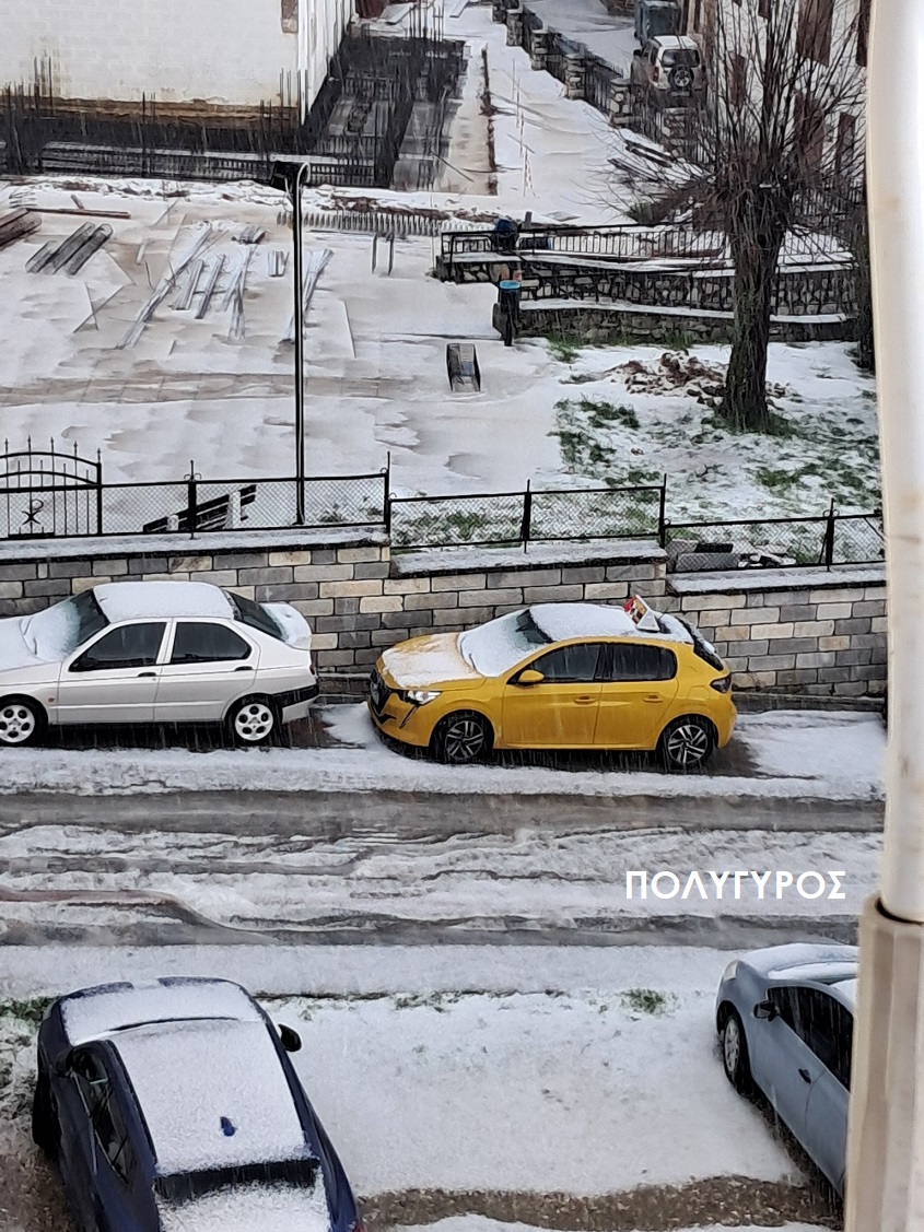 Πυκνό χαλάζι στη Χαλκιδική