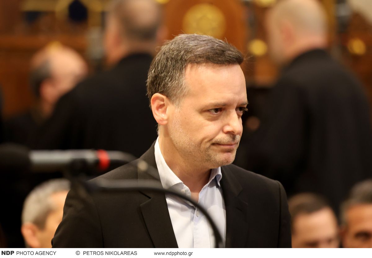 Αποχαιρετισμός Μαρινέλλας: Συγκινεί ο Γιώργος Νταλάρας στον επικήδειο – «Καλό ταξίδι, μάνα» (Βίντεο) 33 Χάρης Δούκας