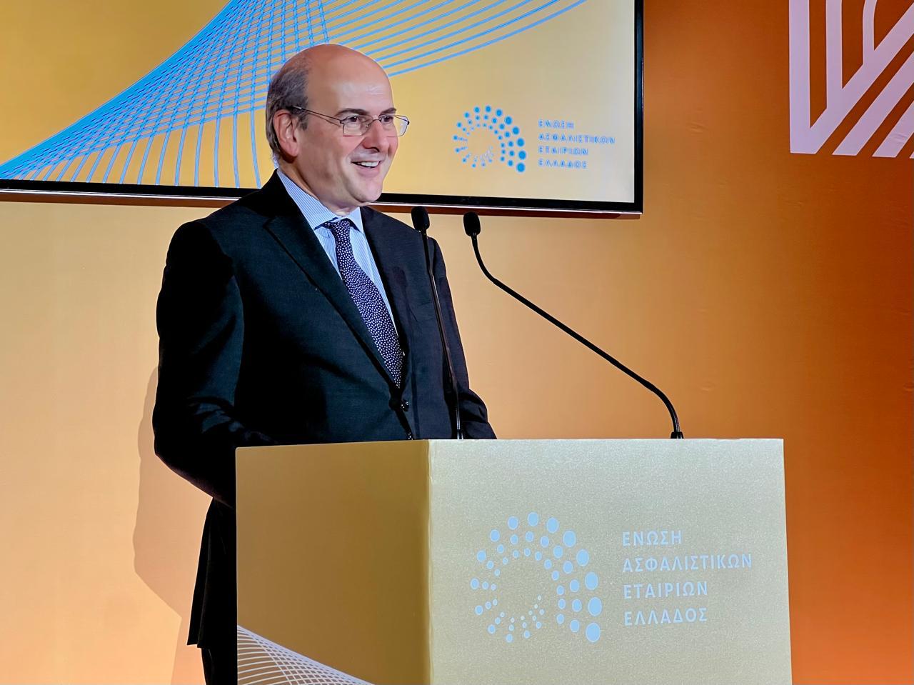 Χατζηδάκης: Για πρώτη φορά η Ελλάδα δεν έχει καθόλου ανασφάλιστα οχήματα