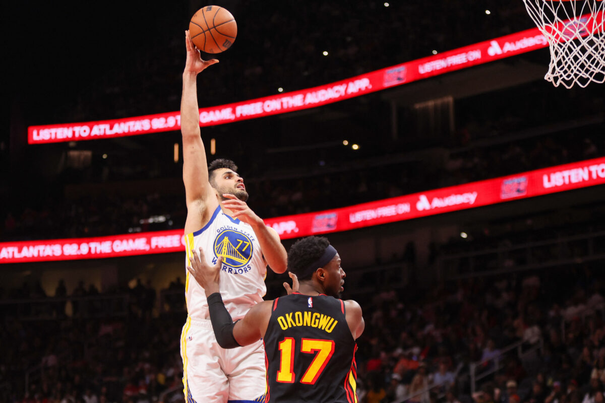 Οι Γκόλντεν Στέιτ Γουόριορς υπέγραψαν νέο δεκαήμερο συμβόλαιο με τον Ομέρ Γιούρτσεβεν