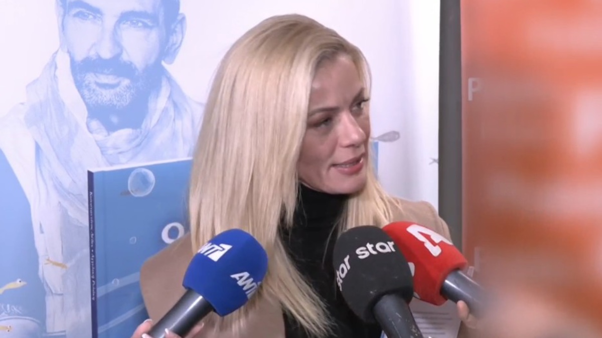 Ζέτα Μακρυπούλια: Το «Moments» καταφθάνει – «Ελπίζω να το αγαπήσετε όσο κι εγώ»