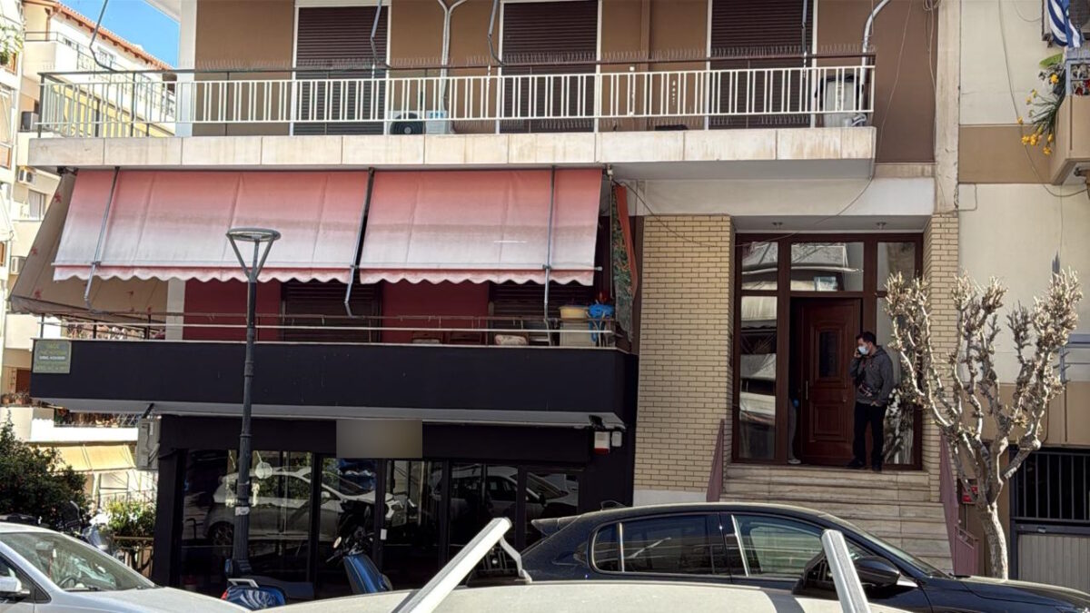 Διπλή δολοφονία στου Ζωγράφου: Μητέρα και κόρη βρέθηκαν νεκρές σε σφραγισμένο δωμάτιο – Προσήχθη ο γιος