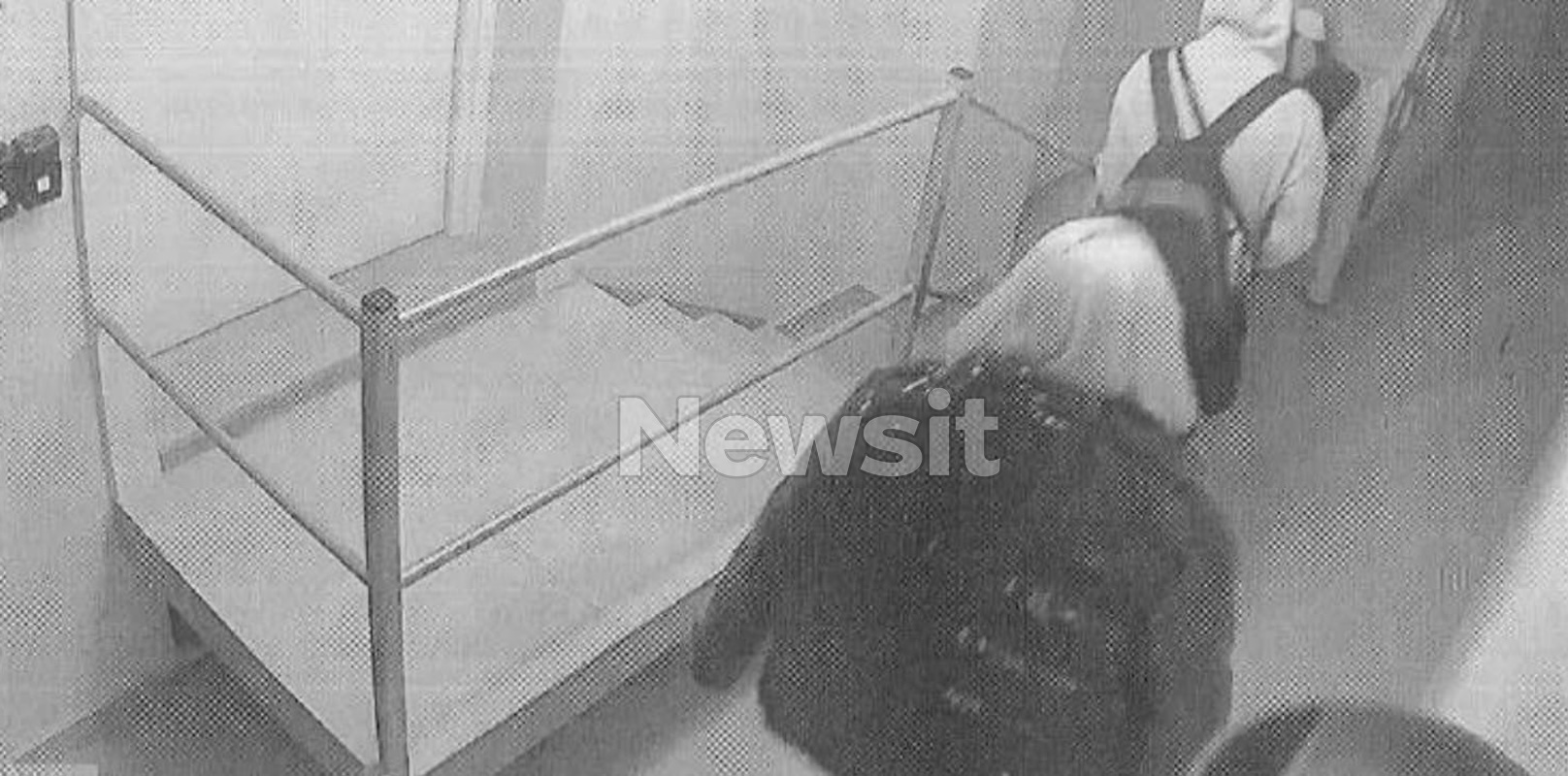 Κεφαλονιά: Βήμα βήμα η μεταφορά της Μυρτούς από το ξενοδοχείο – Η επιστροφή για να καθαρίσουν τις «σκόνες» και η κυνική παραδοχή του 23χρονου