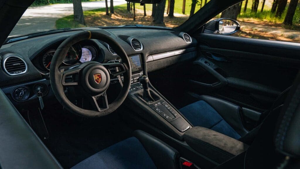 2024 Porsche Cayman GT4 RS Manthey