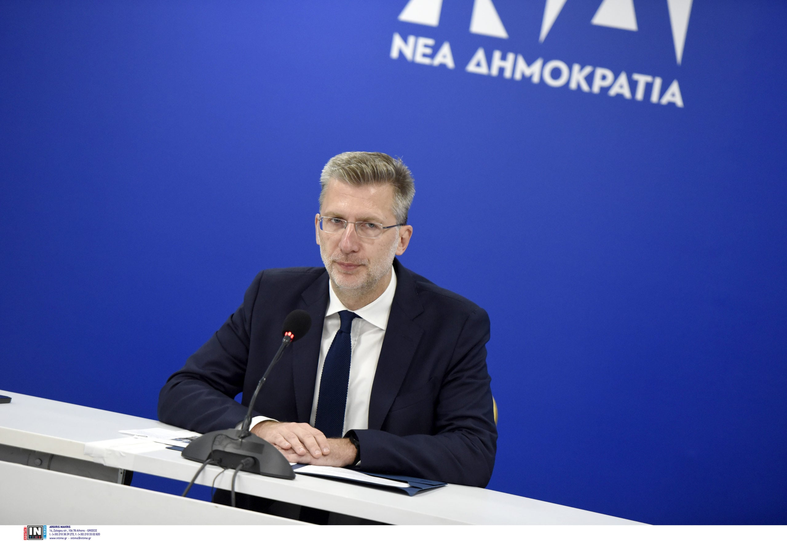 Σκέρτσος στο Προσυνέδριο της ΝΔ: «Η επιτελική κυβέρνηση λειτουργεί ομαδικά, όχι ως φέουδα – Ο εχθρός δεν είναι εσωτερικός» – Η απάντηση στις «γαλάζιες» αντιδράσεις