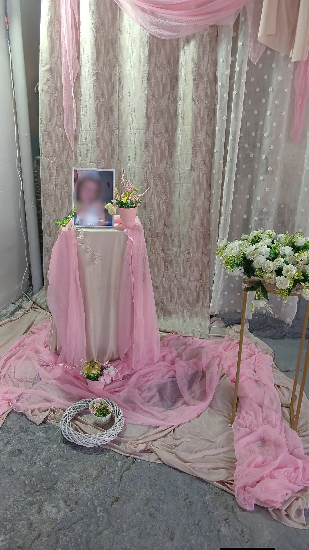 Καβάλα: Συγκίνηση στην κηδεία της 3χρονης που χάθηκε στο τροχαίο – Το τελευταίο αντίο με μπομπονιέρες 6 Καβάλα: Συγκίνηση στην κηδεία της 3χρονης που χάθηκε στο τροχαίο – Το τελευταίο αντίο με μπομπονιέρες