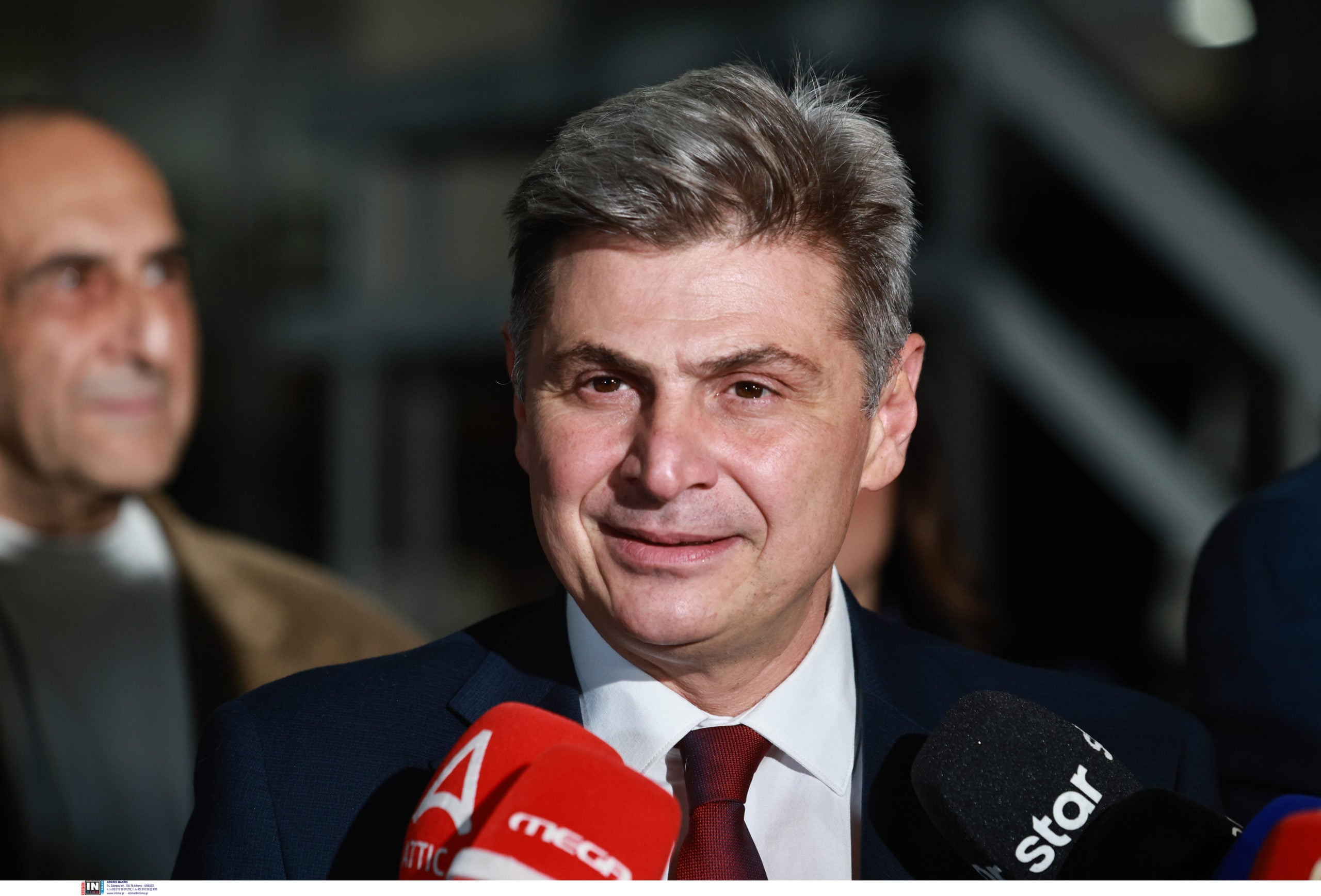 Νικόλας Φαραντούρης: Δήλωσε τη συνεργασία του με το ΠΑΣΟΚ