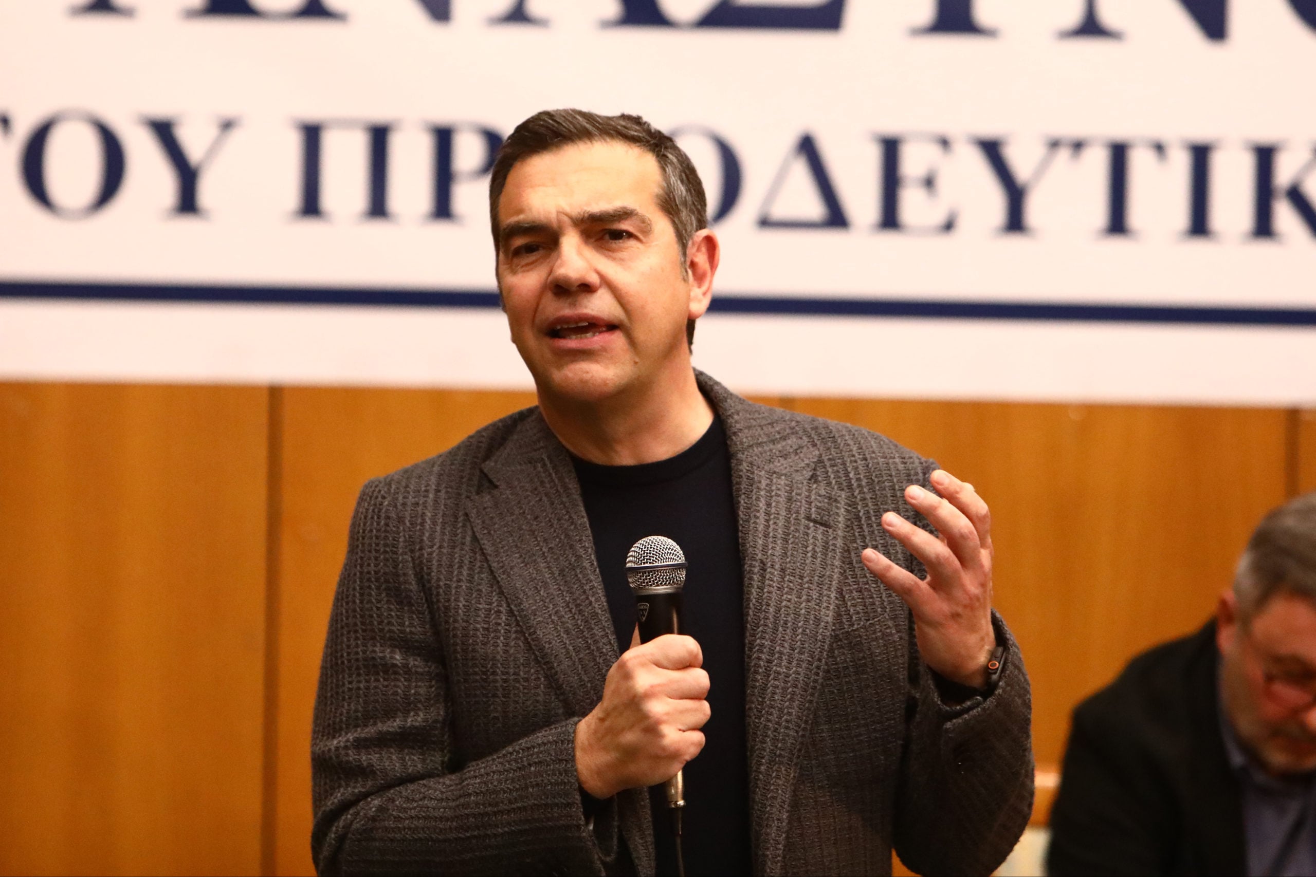 Αλέξης Τσίπρας για παρακολουθήσεις: «Τα λόγια περιττεύουν…»