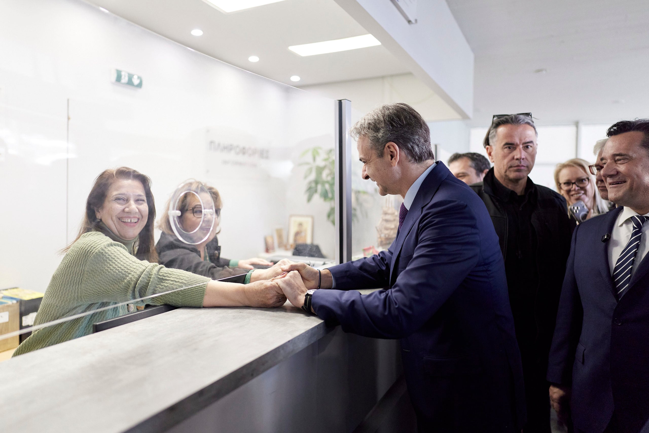 Επίσκεψη του πρωθυπουργού Κυριάκου Μητσοτάκη στο νοσοκομείο «Μεταξά»