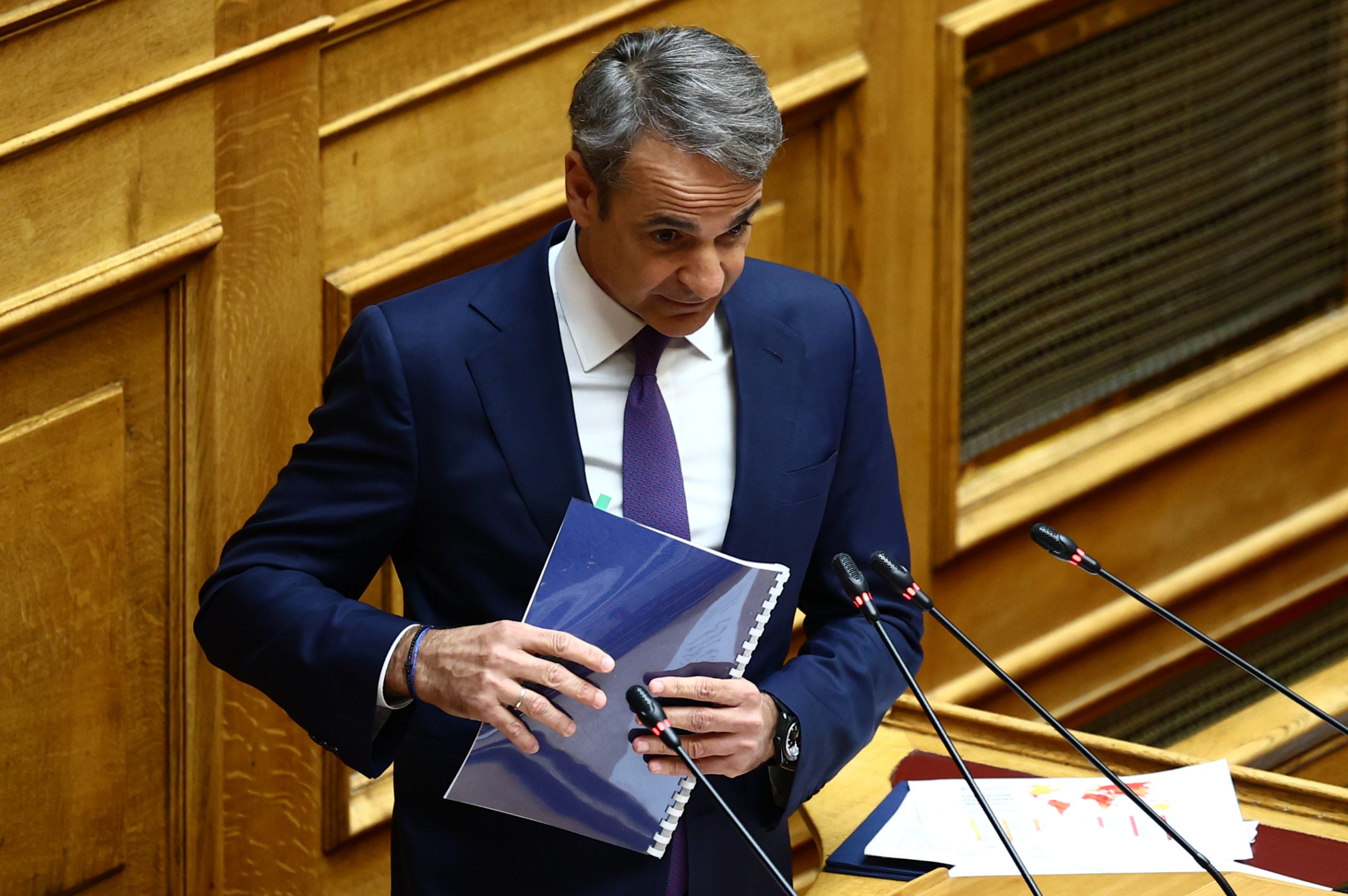 Βουλή: Οι τοποθετήσεις Μητσοτάκη στην έντονη συζήτηση για το Κράτος Δικαίου – Η στρατηγική «φυγής προς τα εμπρός» και το γερμανικό εκλογικό σύστημα