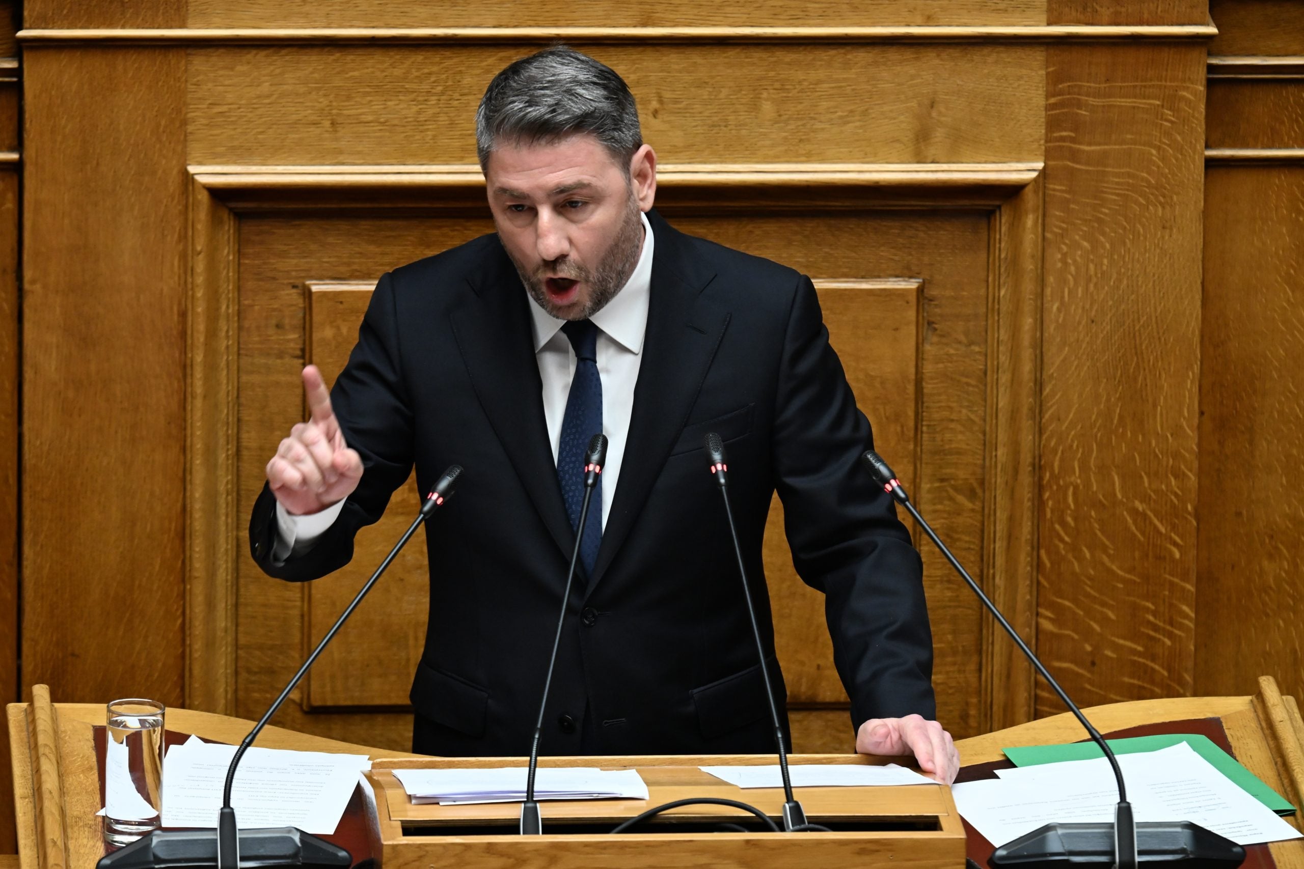 Ανδρουλάκης στη Βουλή: «Εκλογές άμεσα, φρούδα ελπίδα η τρίτη θητεία ΝΔ»