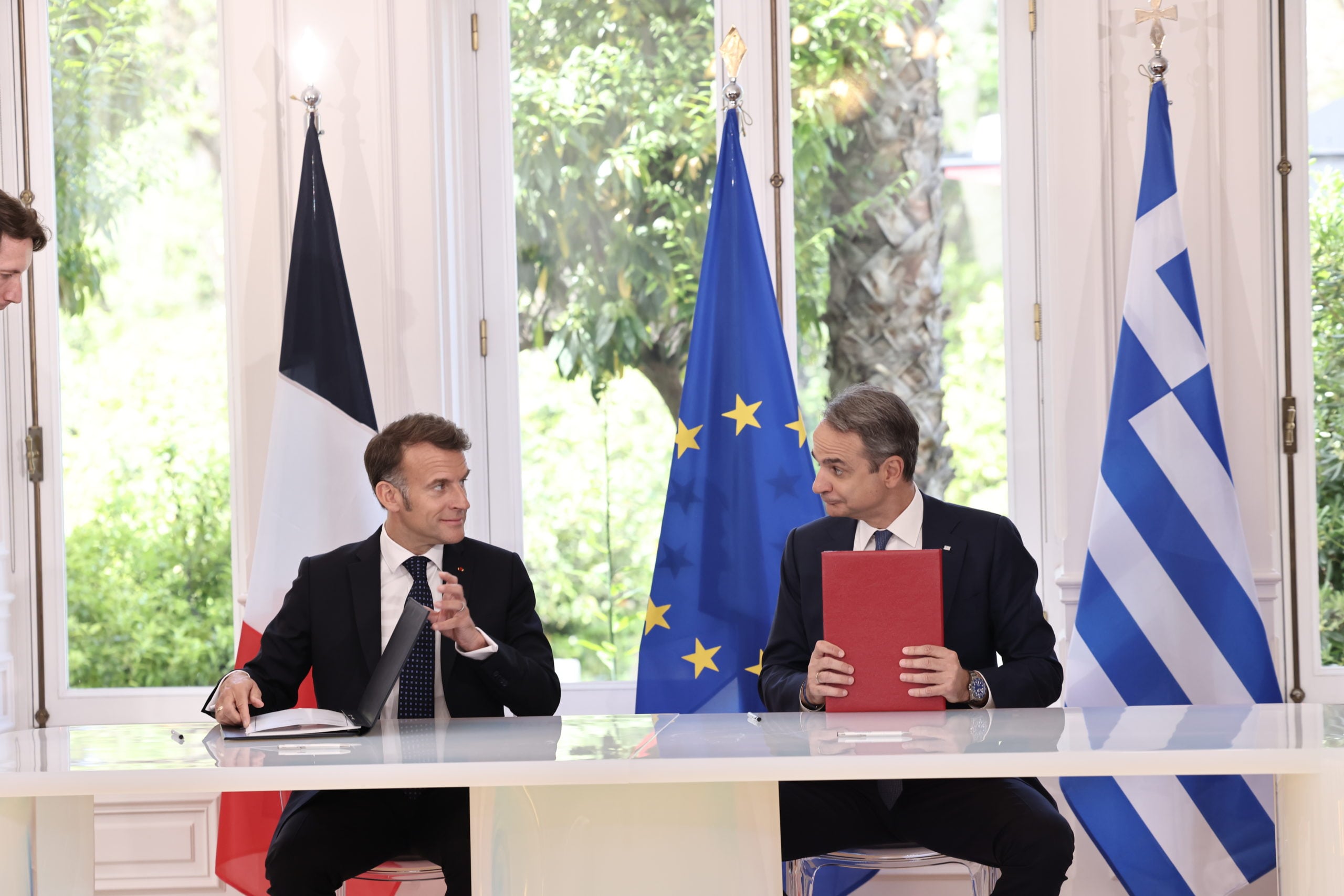 Αυτή είναι η συμφωνία για την «αναβαθμισμένη συνεργασία Ελλάδας-Γαλλίας» – Όλα όσα περιλαμβάνει